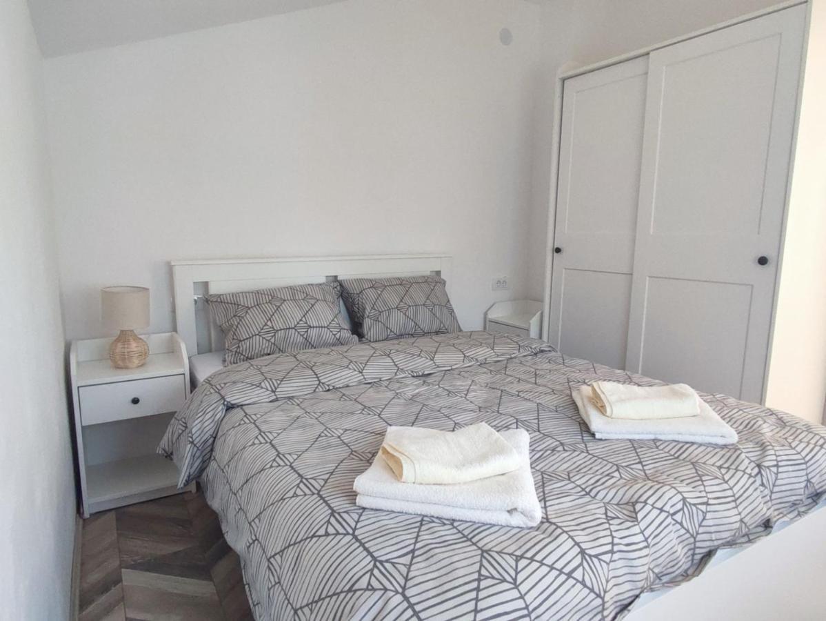 Apartman Flora Vrdnik Buitenkant foto