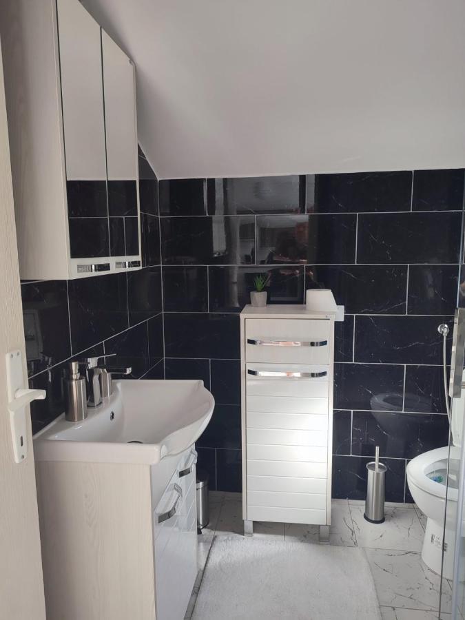 Apartman Flora Vrdnik Buitenkant foto
