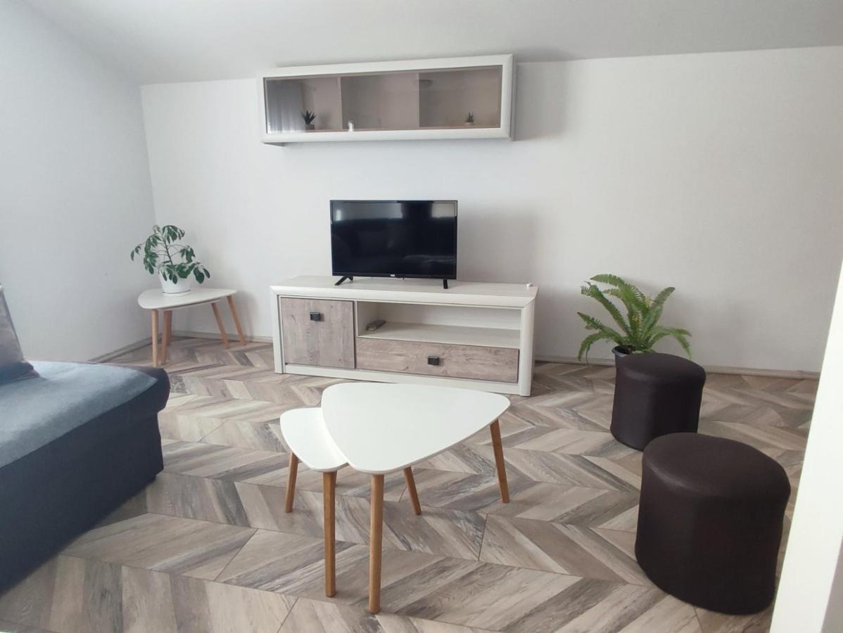 Apartman Flora Vrdnik Buitenkant foto