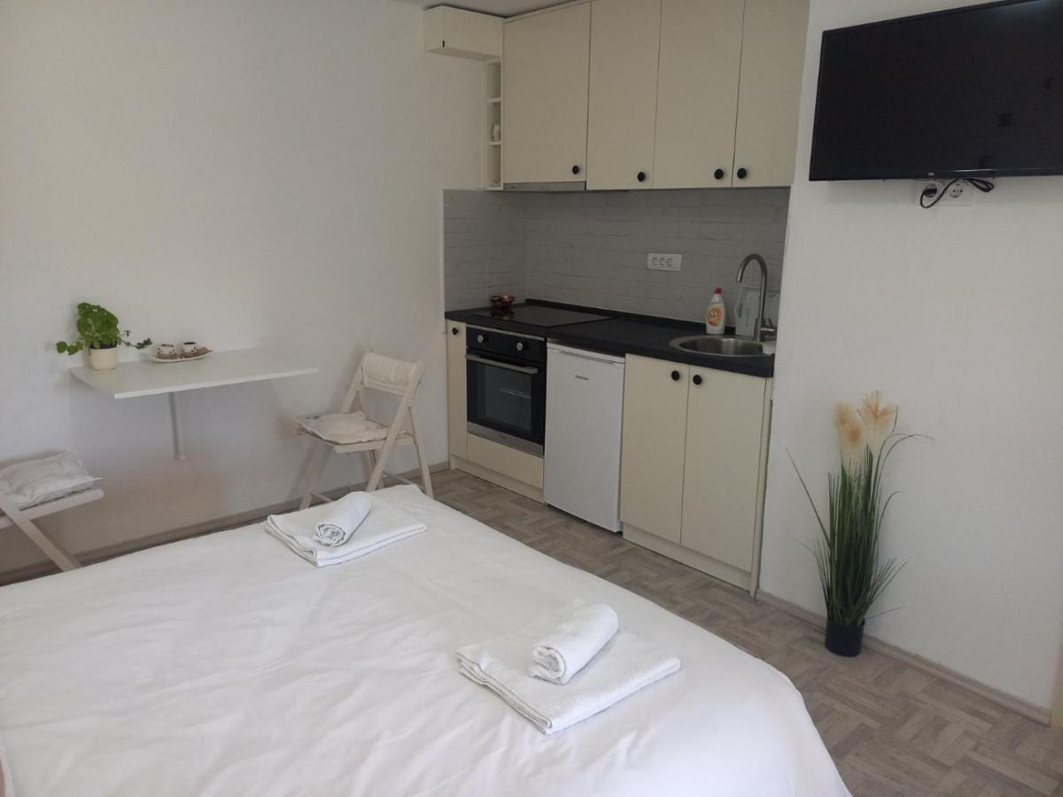 Apartman Flora Vrdnik Buitenkant foto