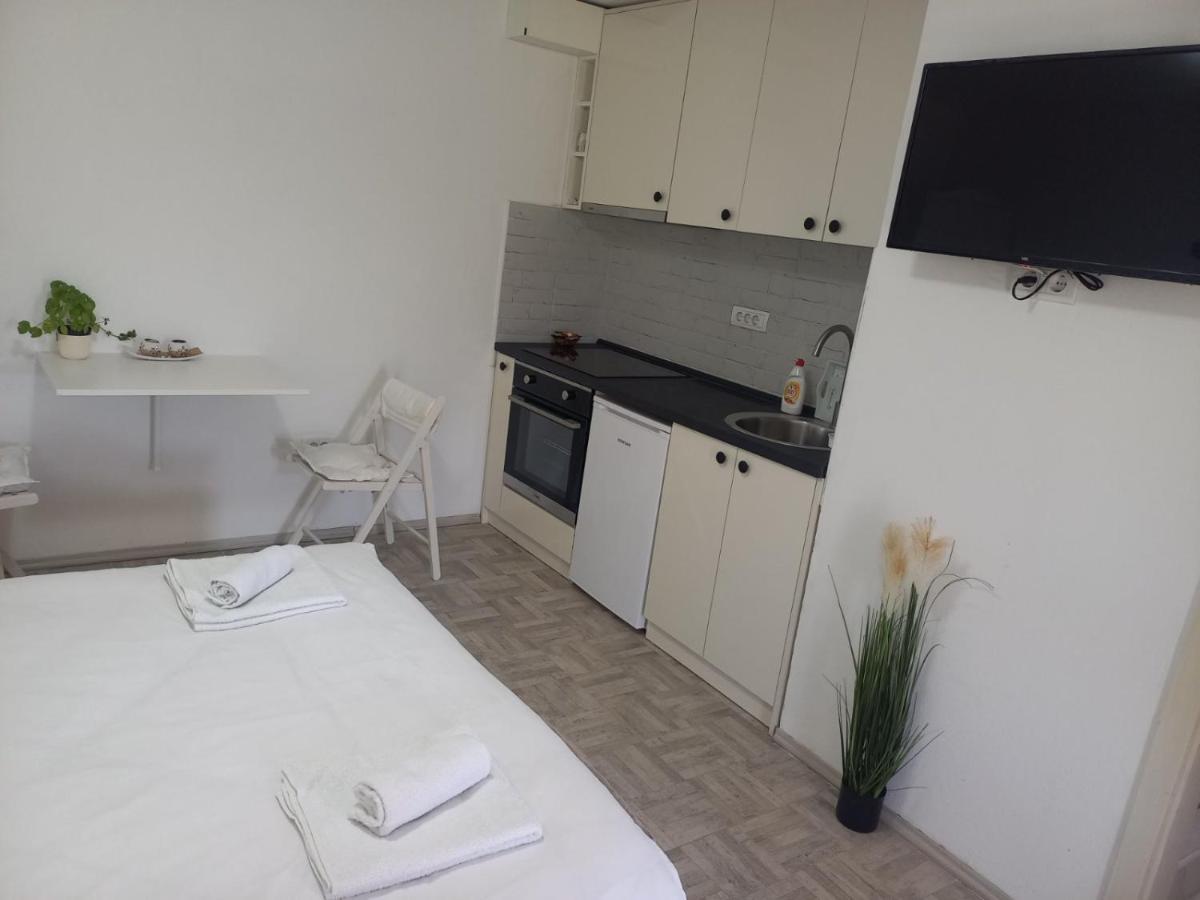 Apartman Flora Vrdnik Buitenkant foto